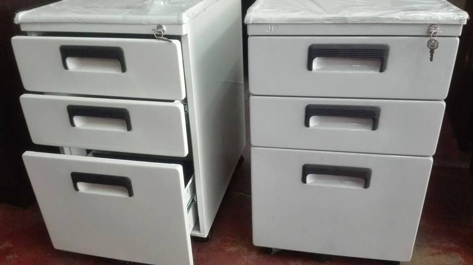 Steel Mobile Pedestal Cabinet 3 Drawer S Home Furniture Furniture Fixtures Shelves Drawers On Carousell