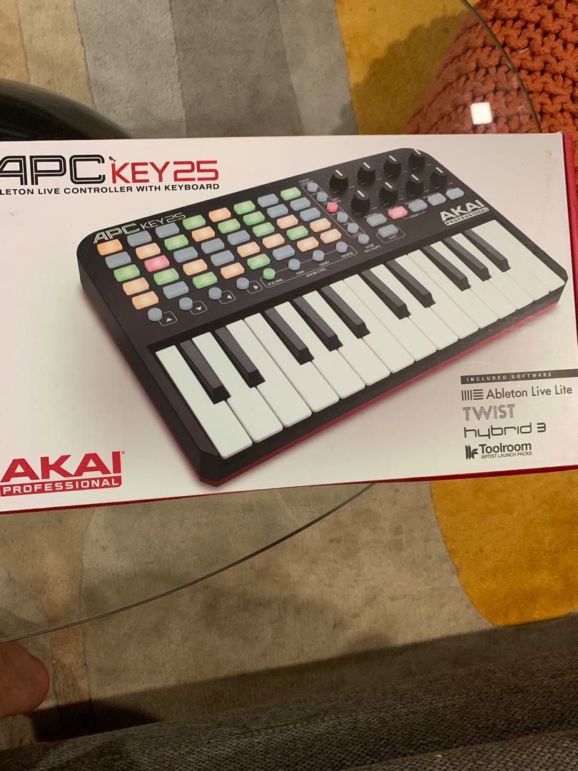 Akai Apc Key 25 Hobbies Toys Music Media Musical Instruments On Carousell