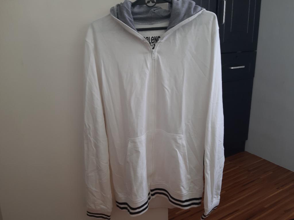 Baleno White Comfort Sweater Hoodie Jacket Women S Fashion Coats Jackets And Outerwear On Carousell