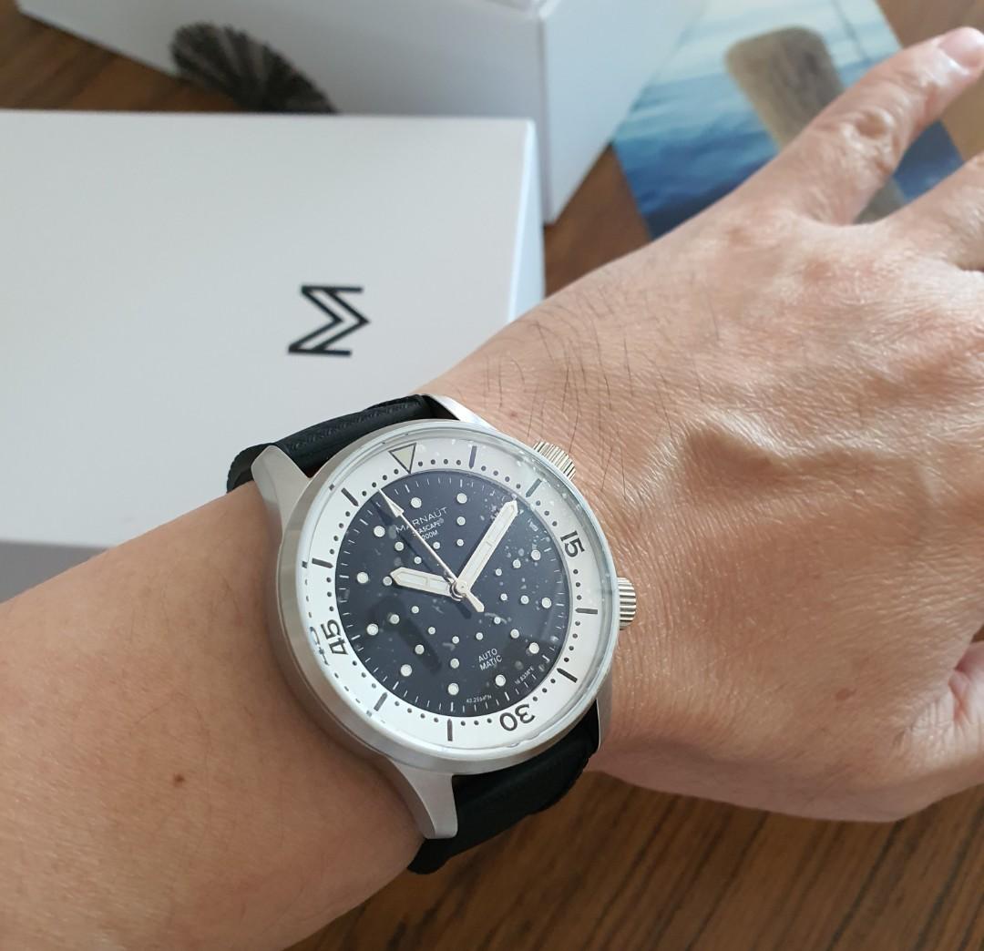Marnaut watches top