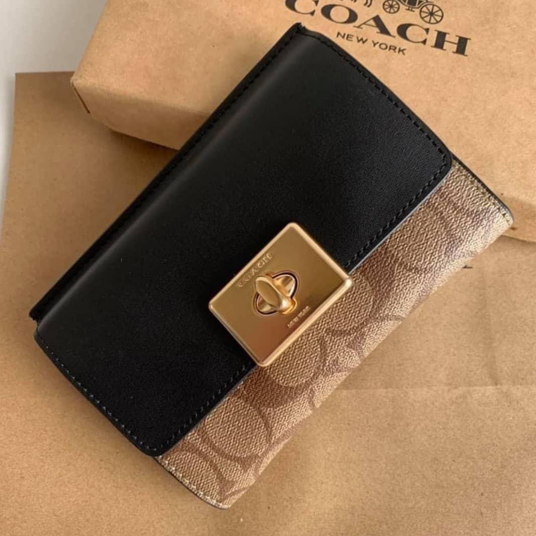 Coach cassidy sales turnlock medium wallet