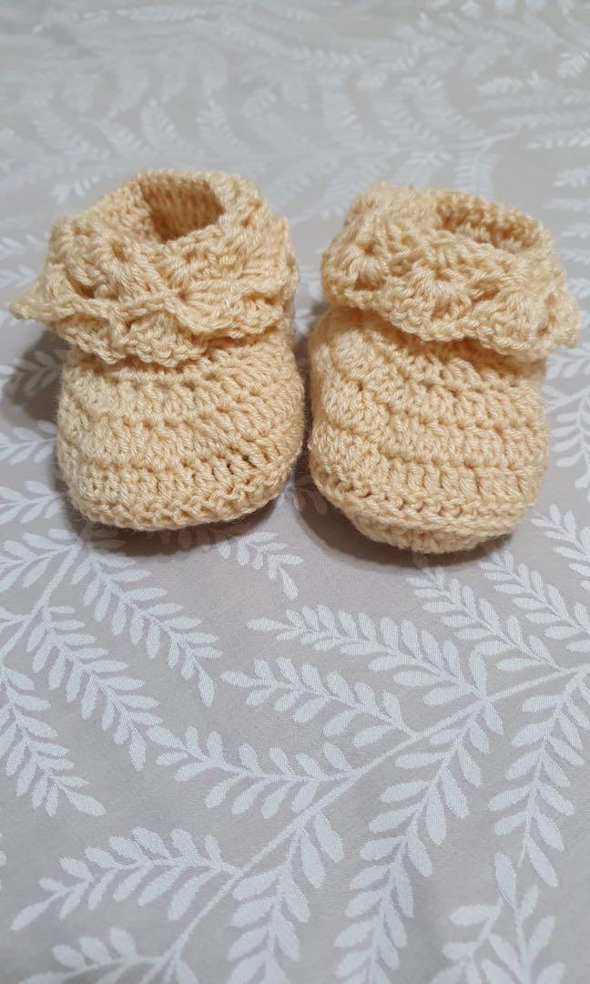 crochet wrap around booties