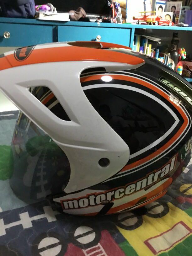 Motorcentral helmet clearance