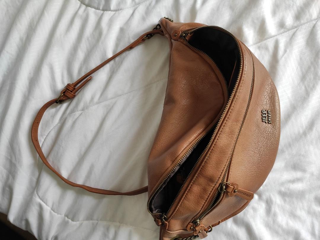 Jeep spirit handbag hotsell