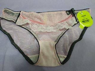 （分類：）位於 。 由 janetvman 提交（商品編號 1038991396，圖片 1）。簡介： 。