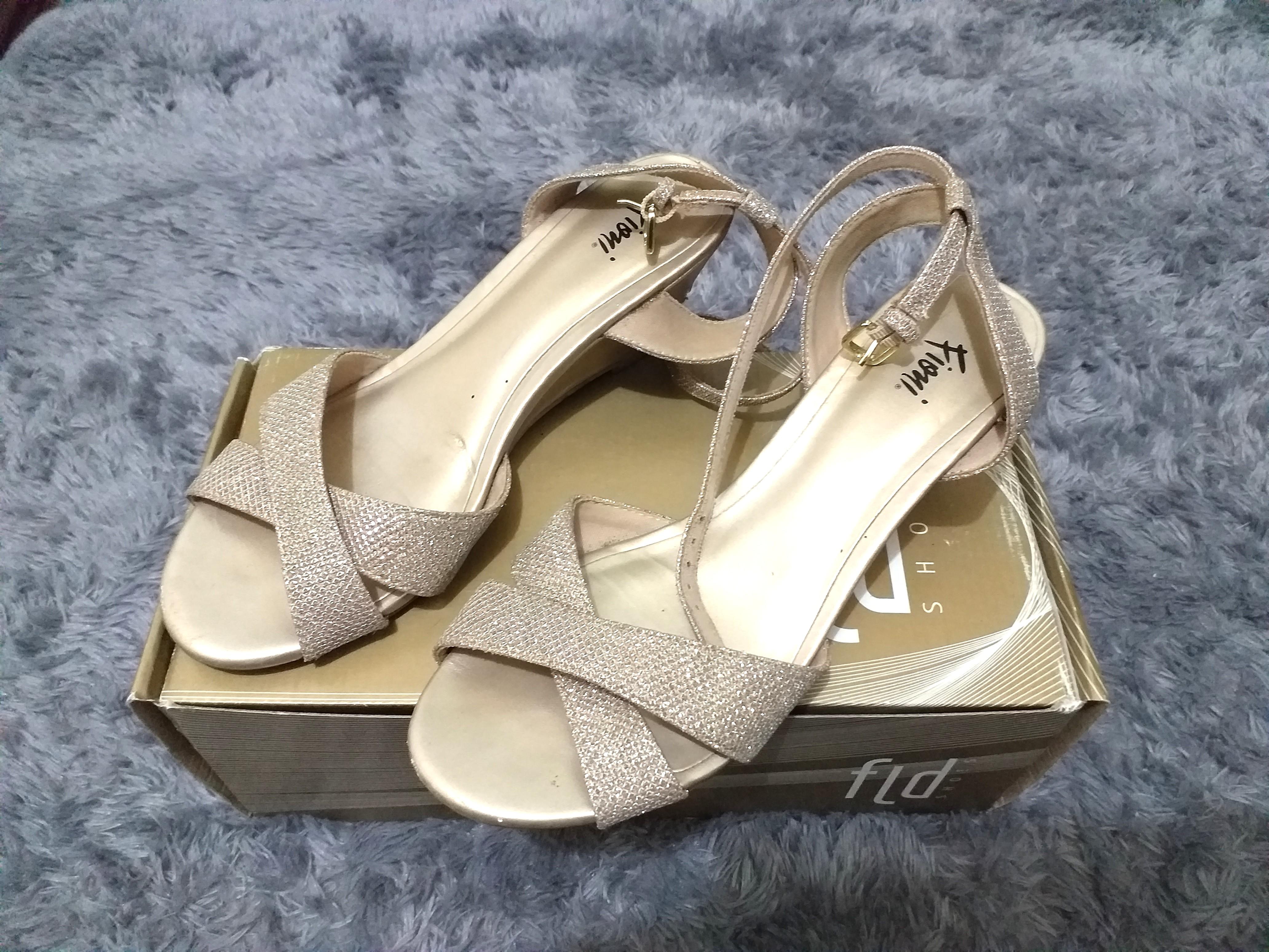 LemariRapi Fioni Wedges, Fesyen Wanita 