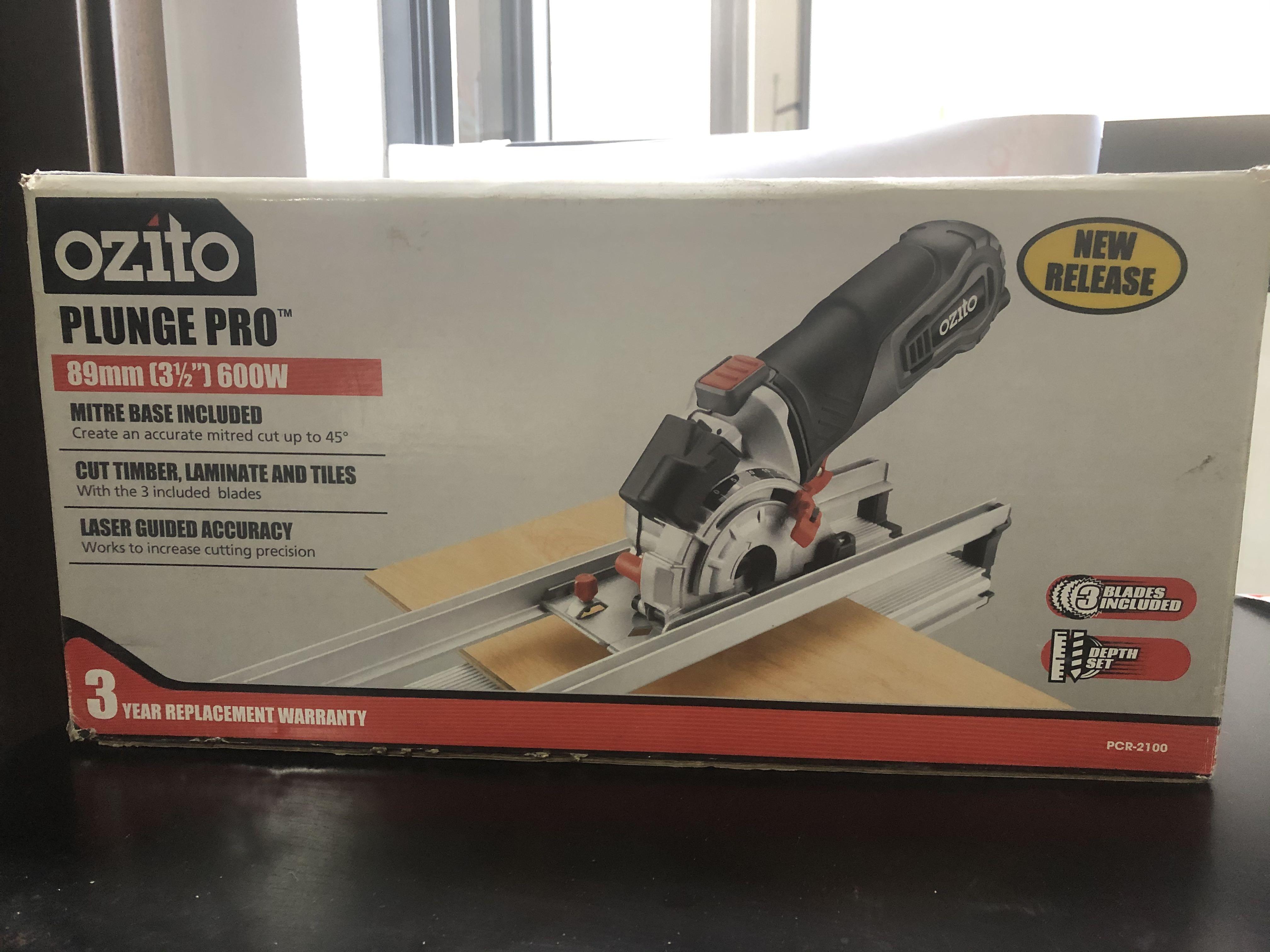 Ozito 89mm shop 600w plunge pro