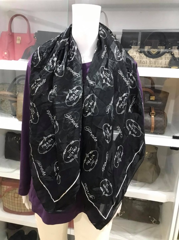 Prada scarf/Silk, Women's Fashion, Watches & Accessories, Scarves on  Carousell