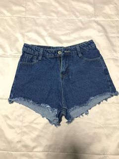 (Category: ) located in . Submitted by shoppygood (Listing ID 1038950595, Image 1). Description: .