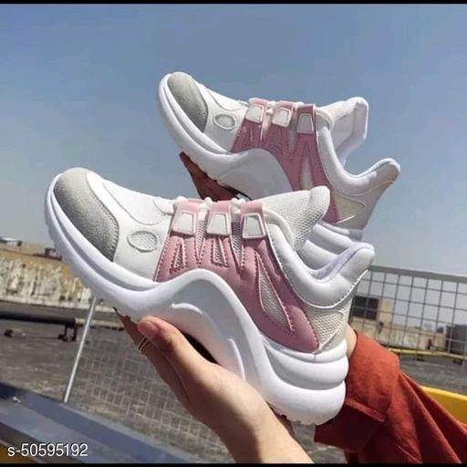 Sepatu top kets lv