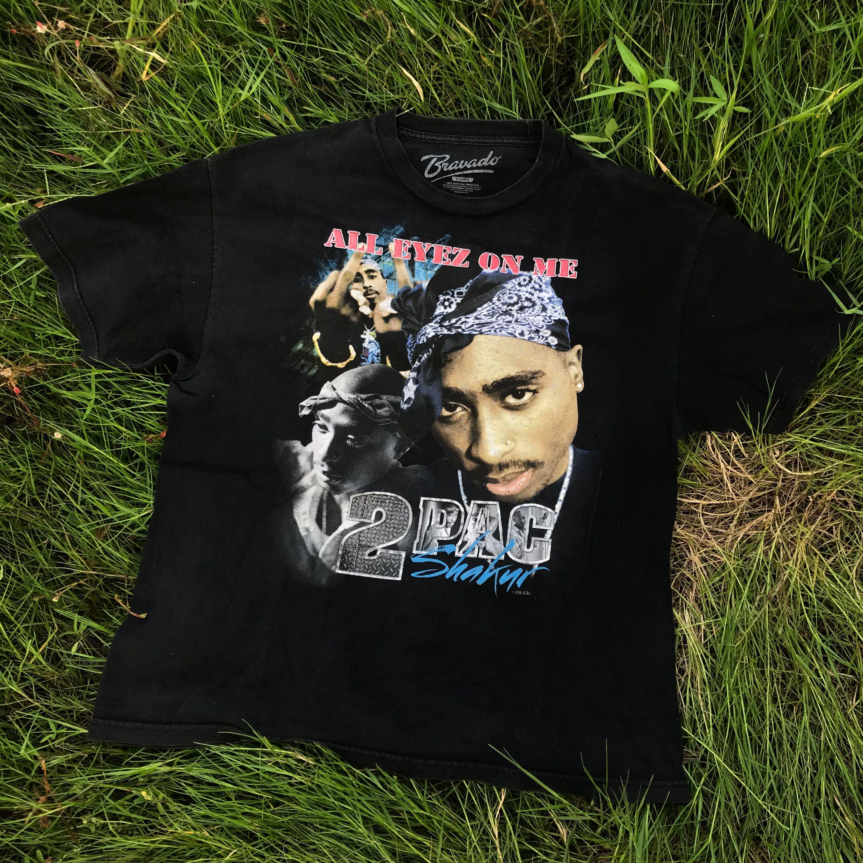 Tupac t shirt h hot sale