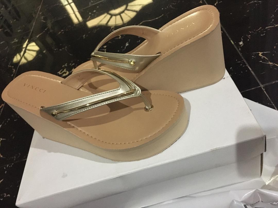 Vincci Wedges Women s Fashion Footwear Wedges on Carousell