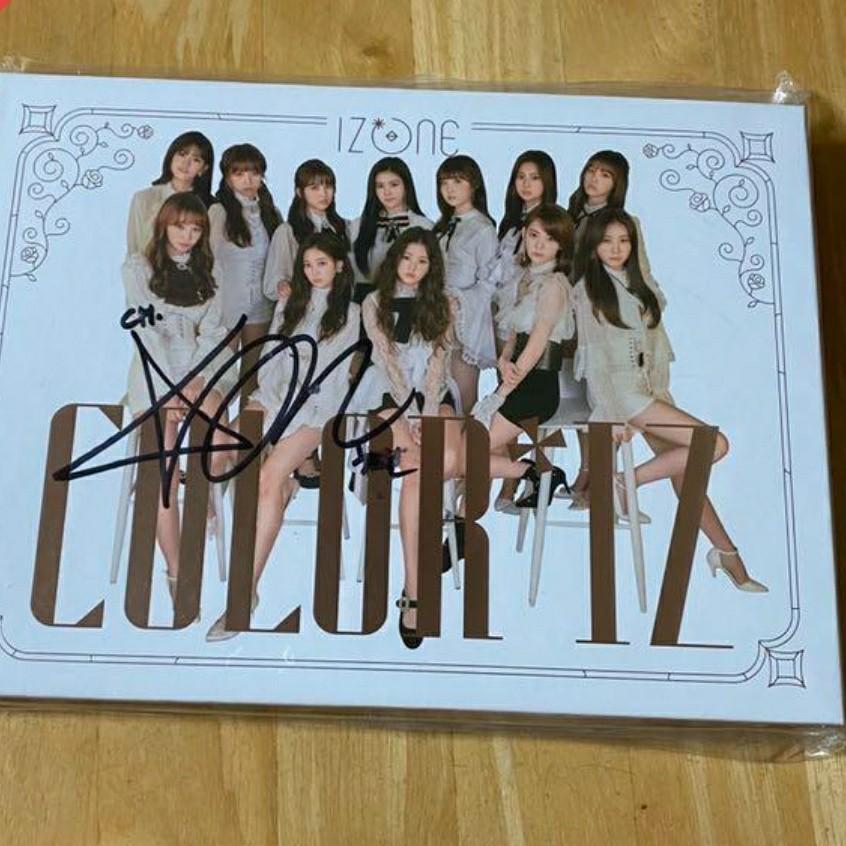 Wtb Color Iz Rose Ver Yuri Chaewon Yujin S Sign Album K Wave On Carousell She ranked at #10 on the final episode, making her a member of iz*one. wtb color iz rose ver yuri chaewon