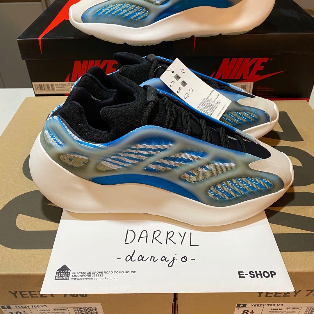 Dover street clearance market yeezy 700