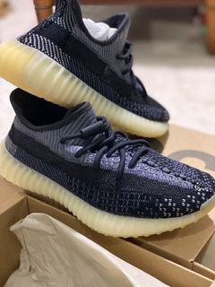 (Category: ) located in . Submitted by sneakergod_sg (Listing ID 1038923627, Image 1). Description: .