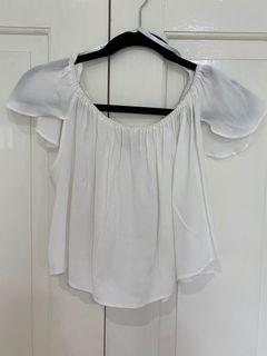 BNWT pretty white Bardot top size 6