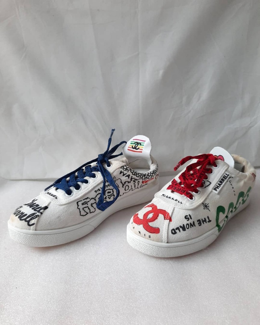 Chanel x Pharrell Williams Trainers Fesyen Wanita Sepatu di