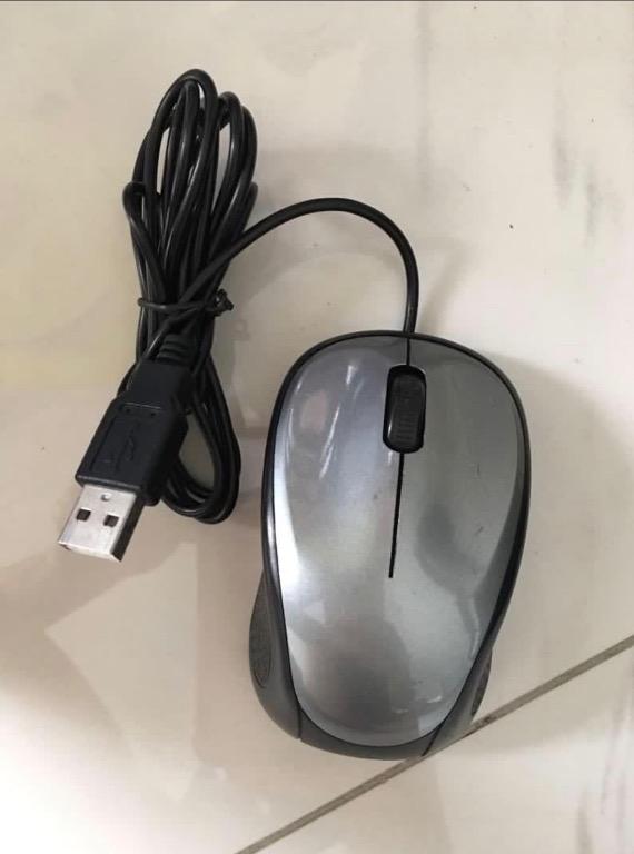 Computer Mouse (Category: Computer Parts) located in Cavite. Submitted by fashion_maison (Listing ID 1043339823, Image 1). Description: Working condition: 10/10.