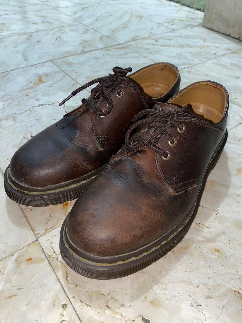 1461 Crazy Horse Leather Oxford Shoes in Brown