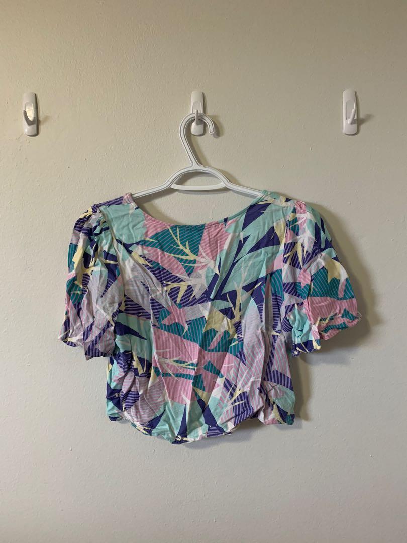 Forever 21 80s Button Up Crop Top Women s Fashion Clothes on Carousell