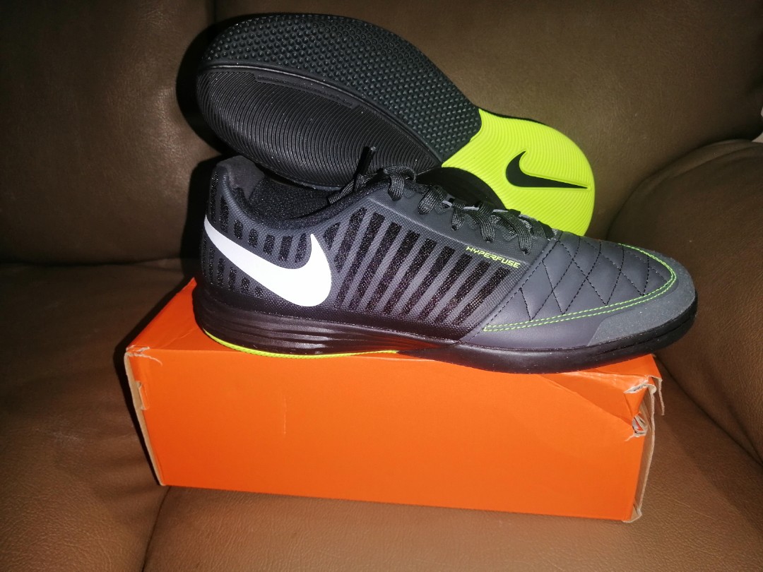 Kasut futsal nike 2019 sale