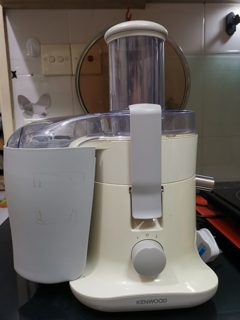 Kenwood Fruit juice blender, TV & Home Appliances, Kitchen Appliances, Juicers, Blenders