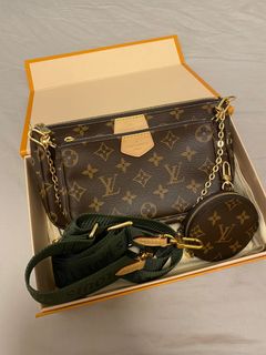 (Category: ) located in . Submitted by coconut2021 (Listing ID 1043360352, Image 1). Description: .
