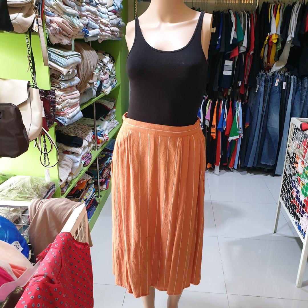 mango red maxi skirt