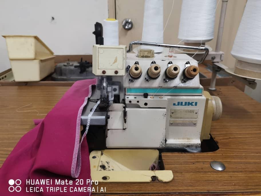 Mesin Jahit Tepi Juki 4 Benang Everything Else Others On Carousell