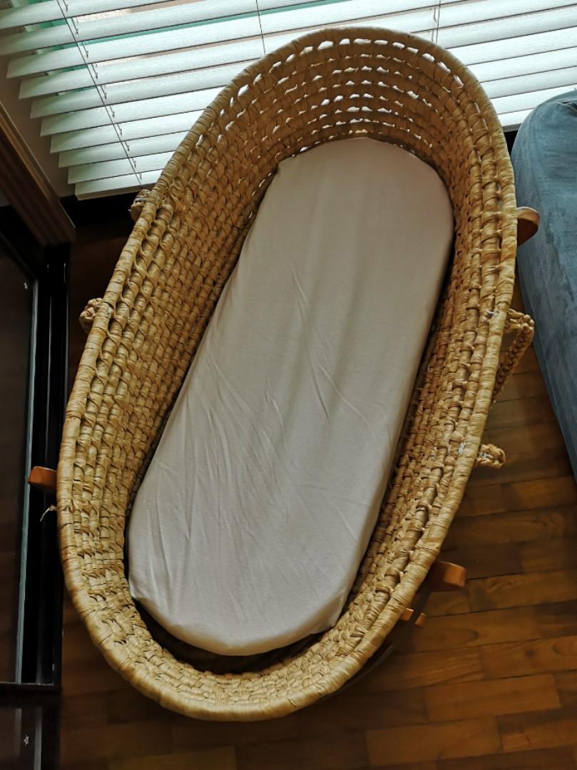 Moses basket cot and rocking stand, Babies & Kids, Baby Nursery & Kids