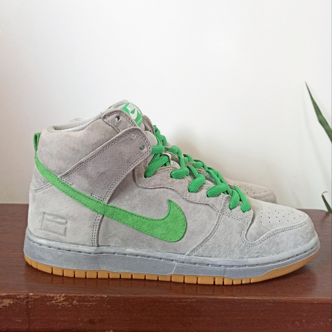 Nike sb dunk silver box clearance