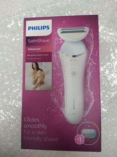 Philips BRL130/00 SatinShave Advanced Wet and Dry Electric Shaver 