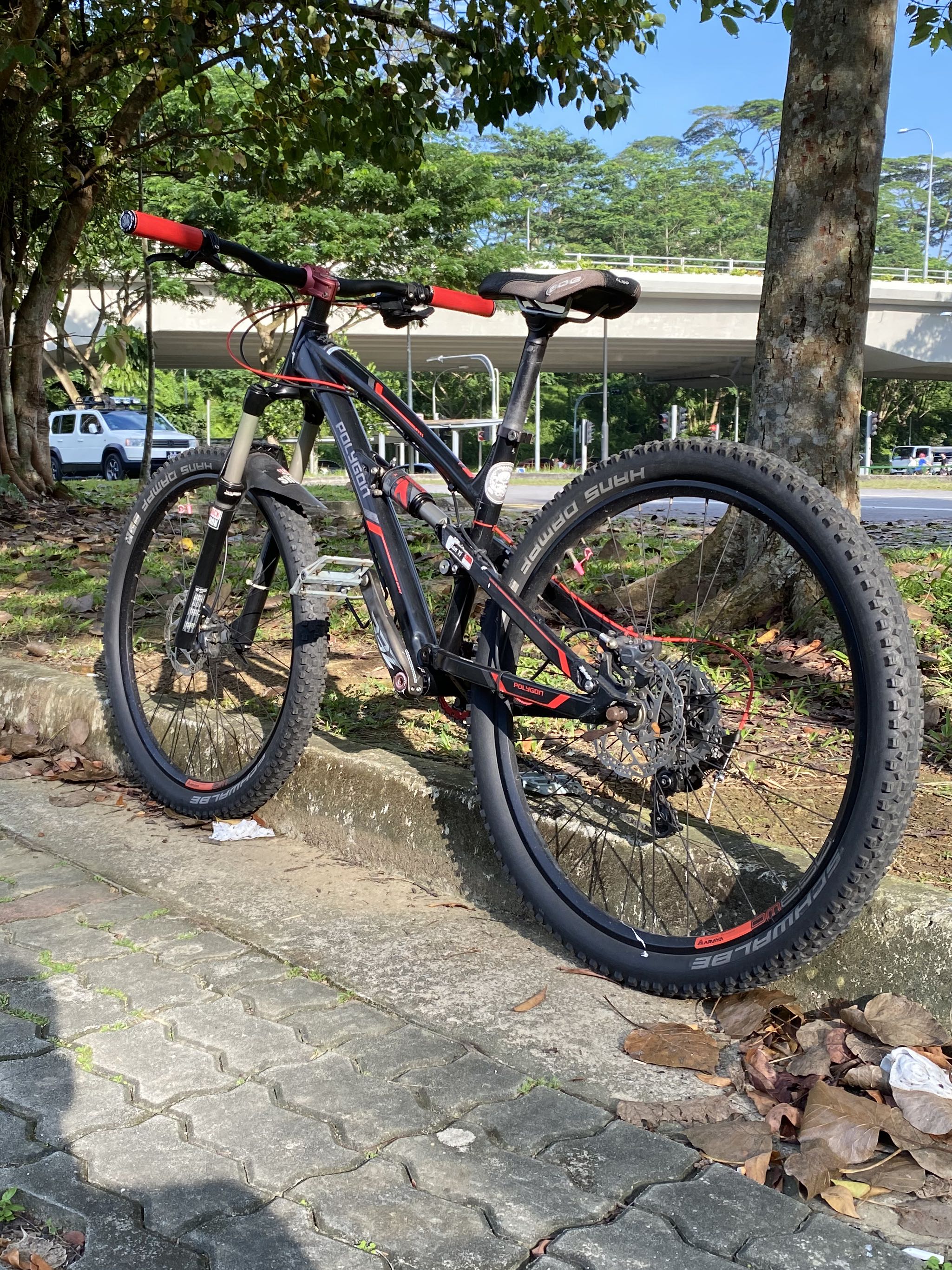 Polygon siskiu outlet d7 2015