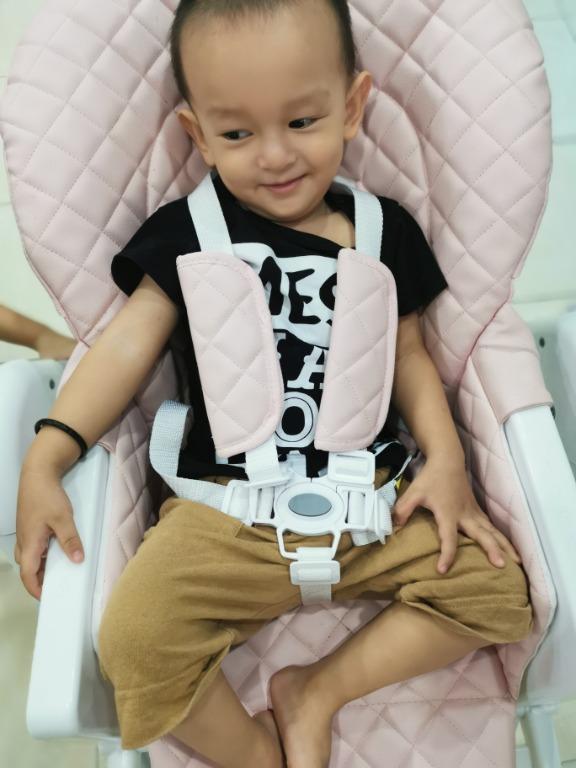 Quinton hancy store high chair