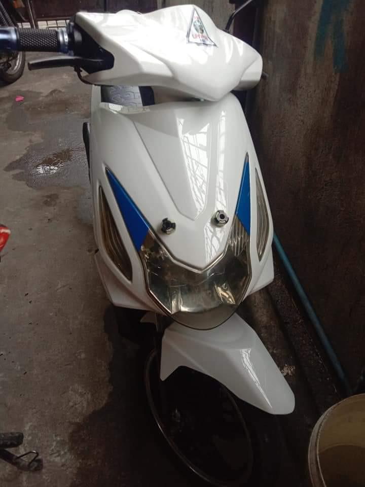 Rusi scooter clearance