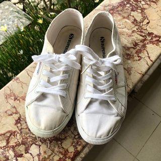 superga sm mall of asia