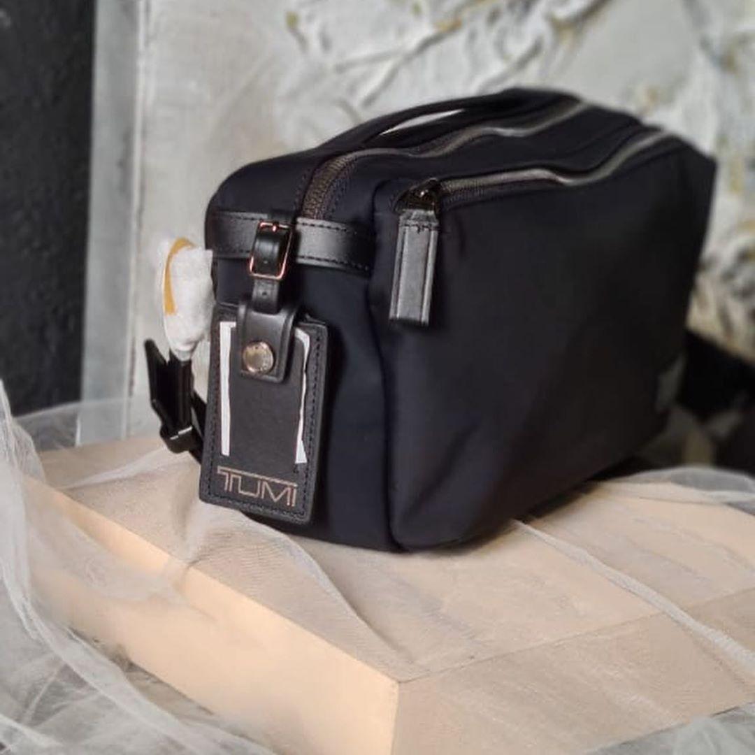 Daniel utility pouch top
