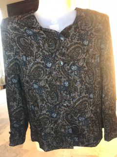 (Category: ) located in . Submitted by our_sweatshirt (Listing ID 1043326994, Image 1). Description: .