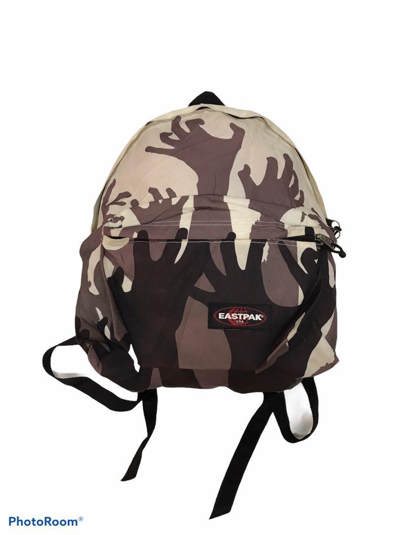 eastpak zombie