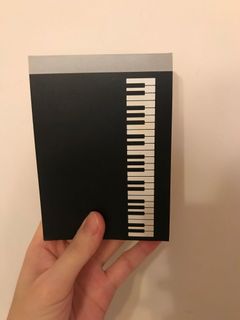 （分類：）位於 。 由 mushycloudies 提交（商品編號 1043639836，圖片 1）。簡介： 。
