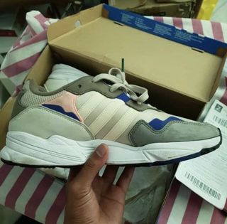 (Category: ) located in . Submitted by thriftataskarpet (Listing ID 1043681019, Image 1). Description: .