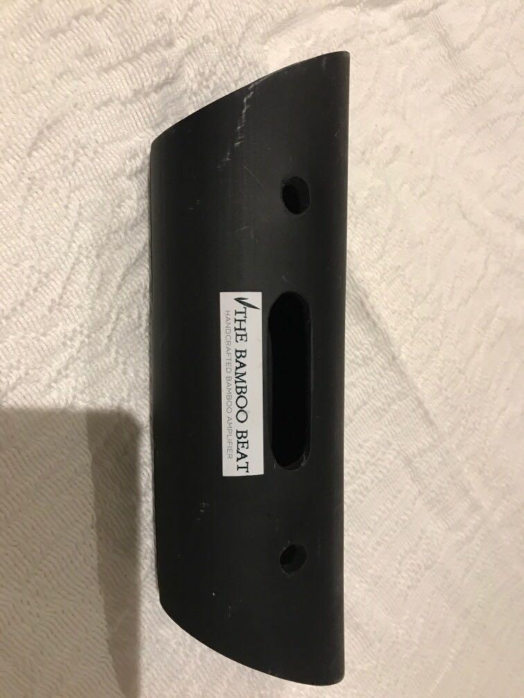 Bamboo Beat (Category: Portable Audio Accessories) located in Quezon City. Submitted by jvh13 (Listing ID 1043692210, Image 1). Description: Handcrafted Bamboo Amplifier.