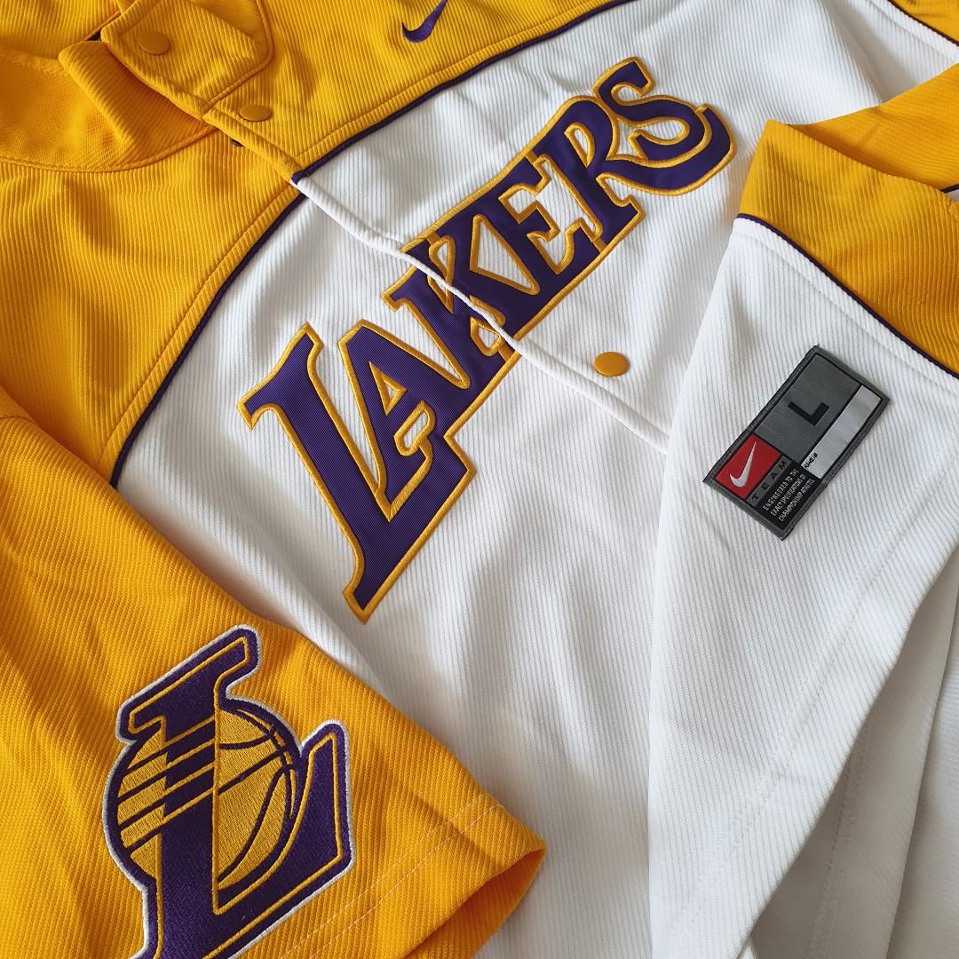 Basketball Jerseys (Category: Tshirts & Polo Shirts) located in Singapore. Submitted by h3lm1 (Listing ID 1043576216, Image 10). Description: Basketball Team Jerseys ALL AUTHENTIC ALL EMBROIDERED $220 for ALL 5 JERSEYS Individually selling at prices below:- HARLEM GLOBETROTTERS - $60 VOKAL - $60 VIKINGS - $30 NIKE CLEVELAND CAVALIERS - $40 NIKE LA LAKERS - $60.