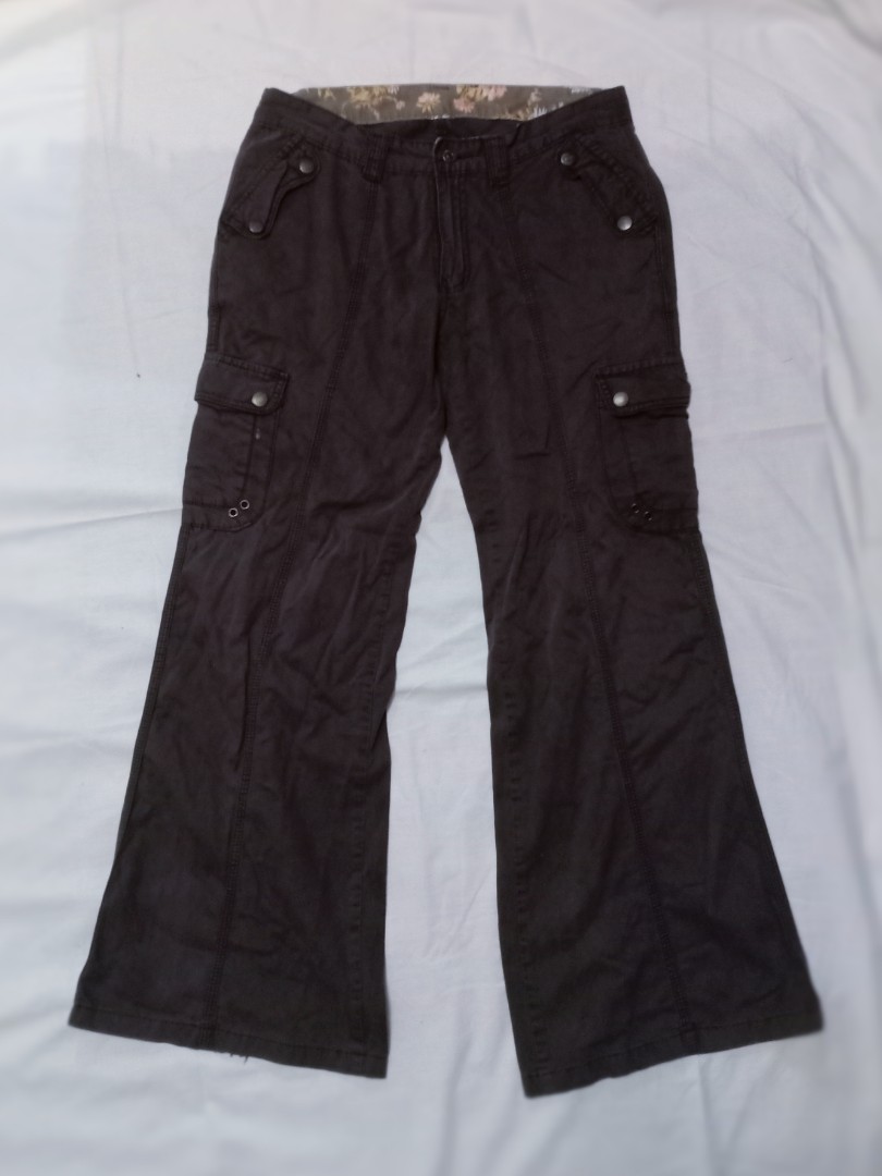 Chocolate brown cargo pants, Women's Fashion, Bottoms, Jeans on Carousell