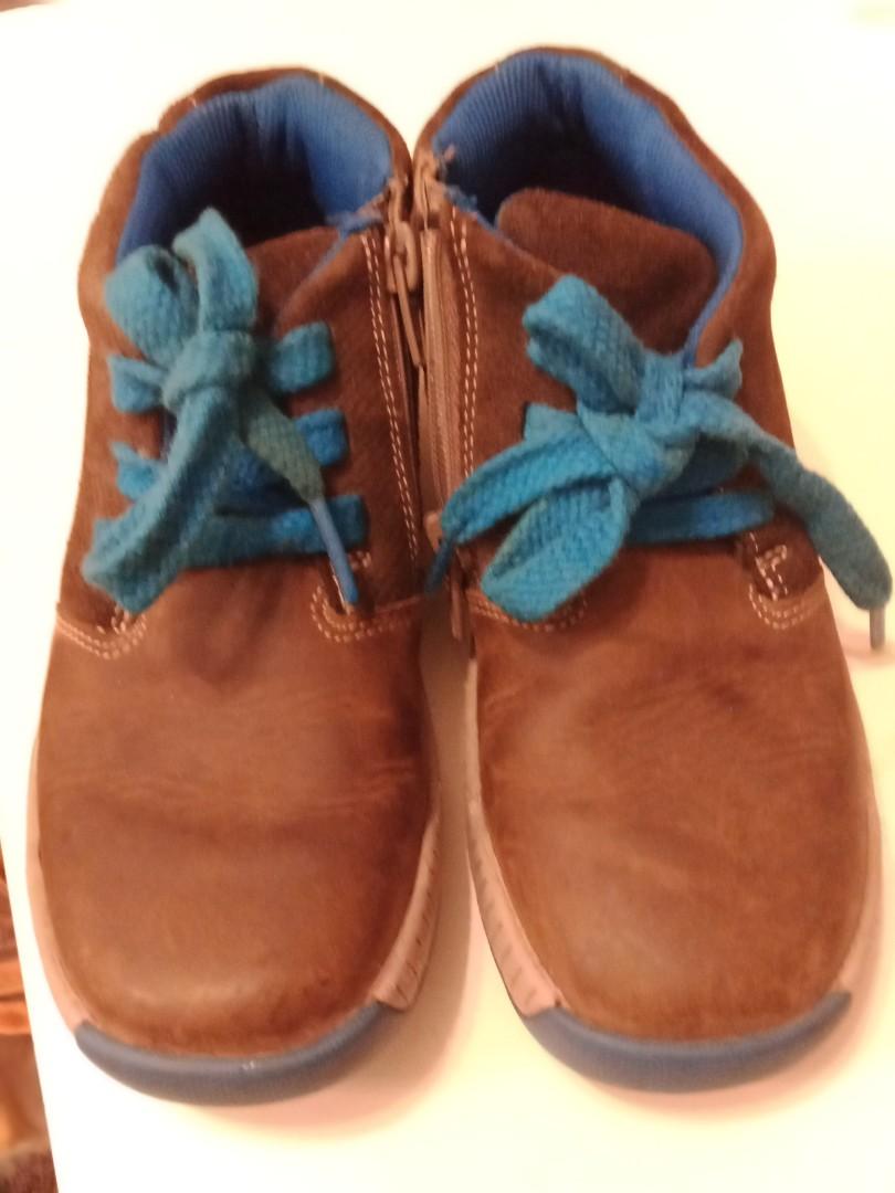 clarks sandals size 12