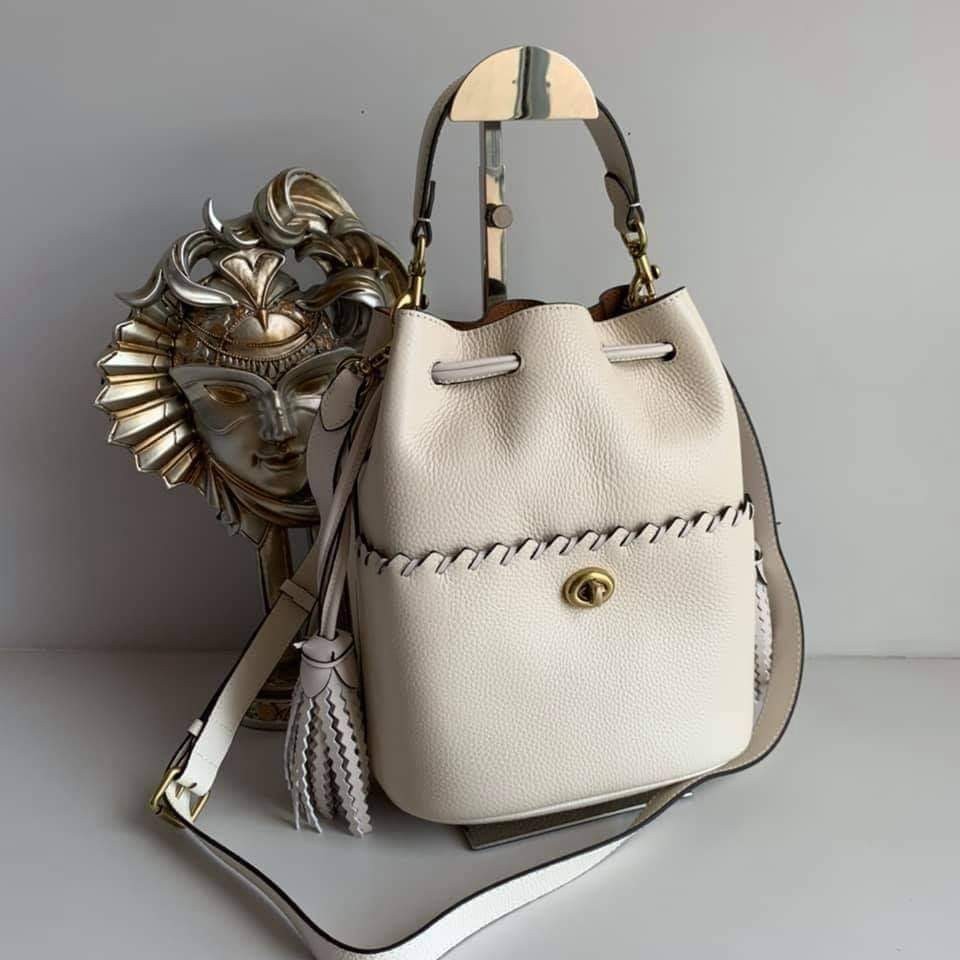 Lora bucket hotsell bag with whipstitch