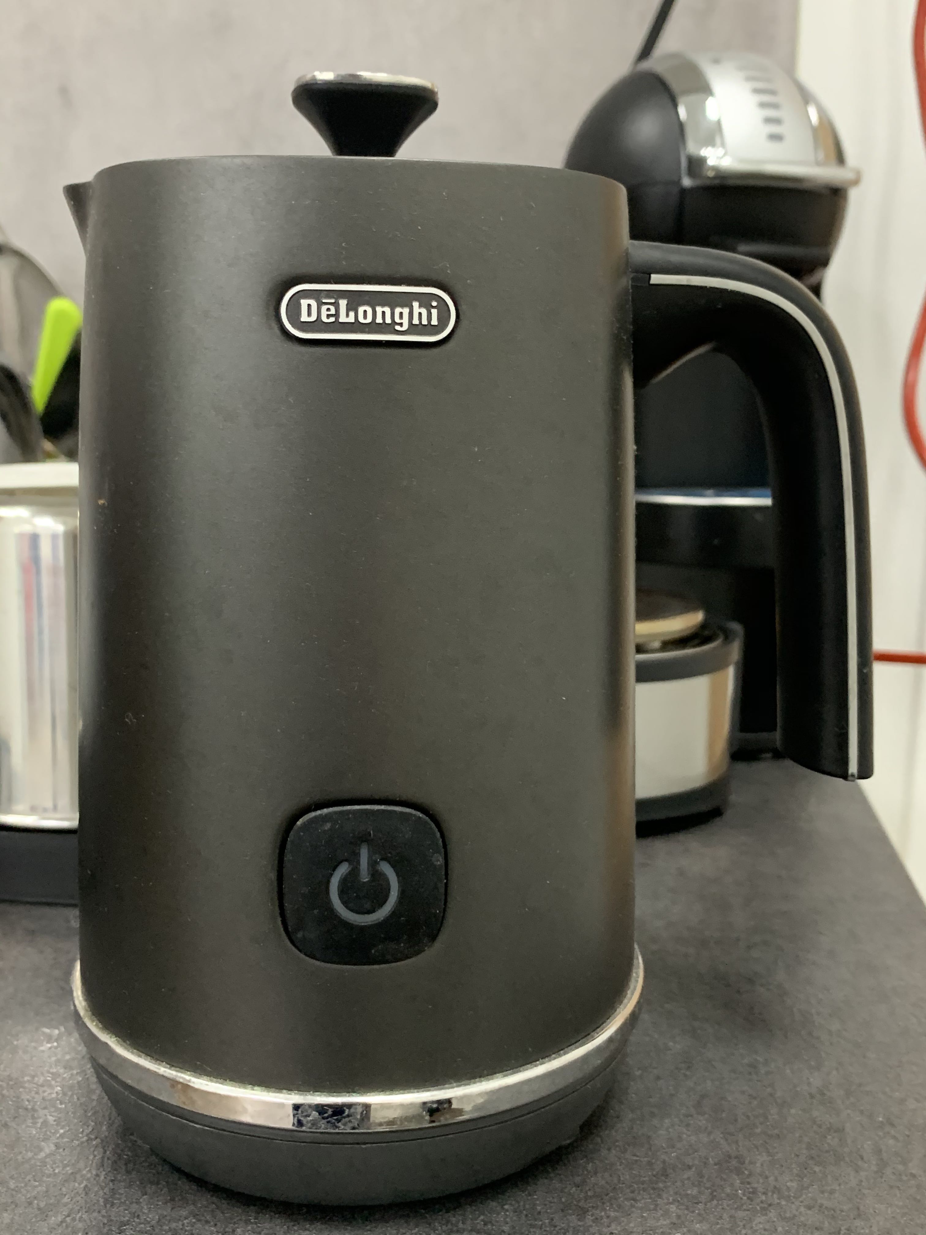 Delonghi Milk Frother and cups, TV & Home Appliances, Kitchen Appliances, Coffee Machines