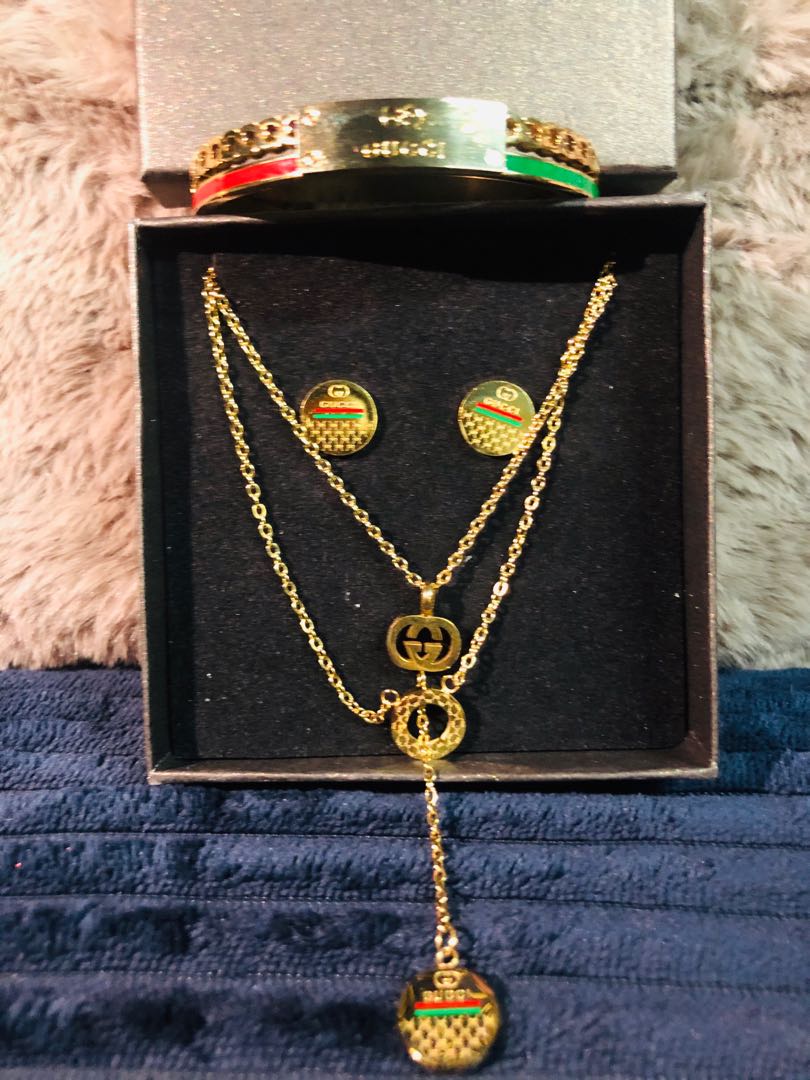 Gucci shop layered necklace