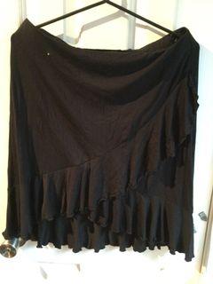 Medium woman’s skirt  $10
