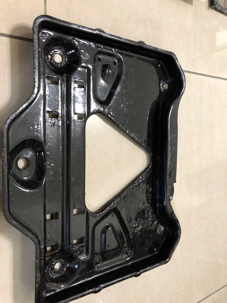 Mercedes W124 Battery Tray, Car Accessories, Accessories on Carousell